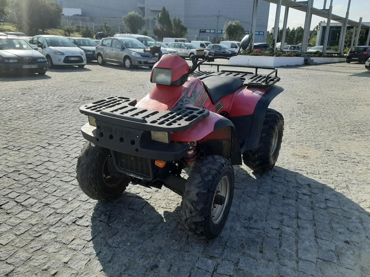 Moto 4 Polaris · Ano 1999 — imagem 3