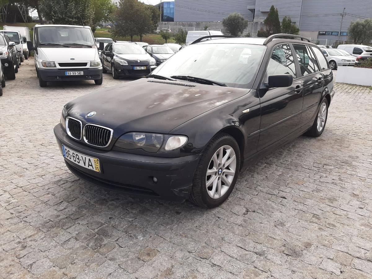 BMW 320D Touring · Ano 2003 — imagem 3