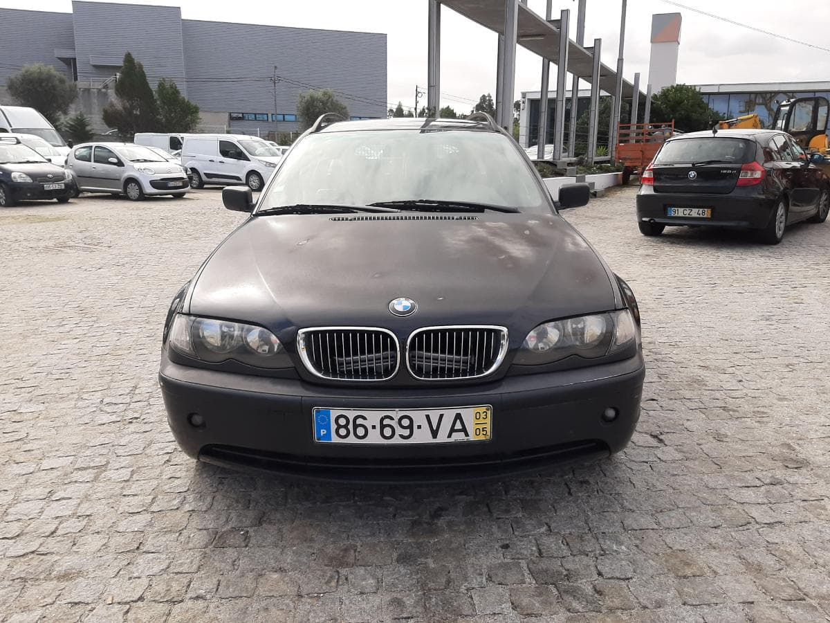 BMW 320D Touring · Ano 2003 — imagem 2