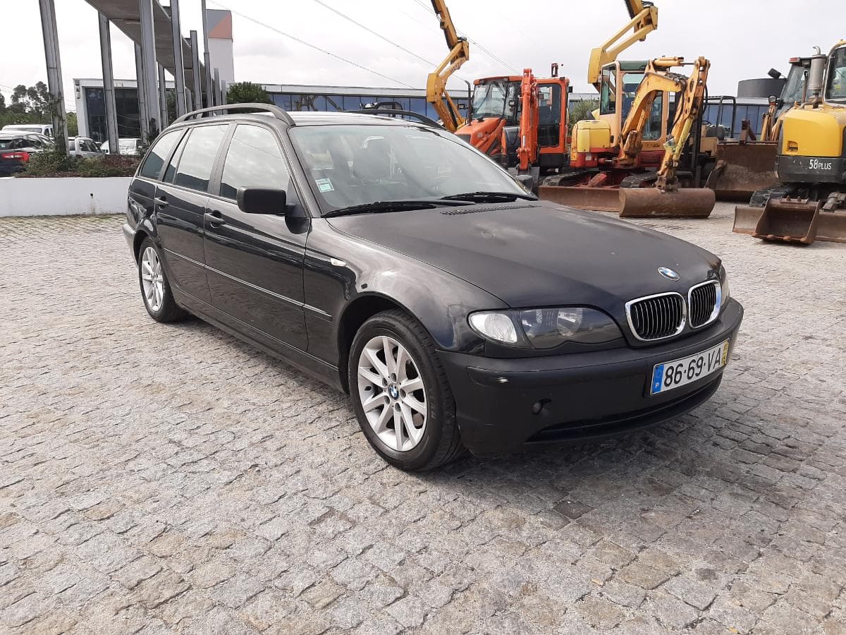 BMW 320D Touring · Ano 2003 — imagem 1