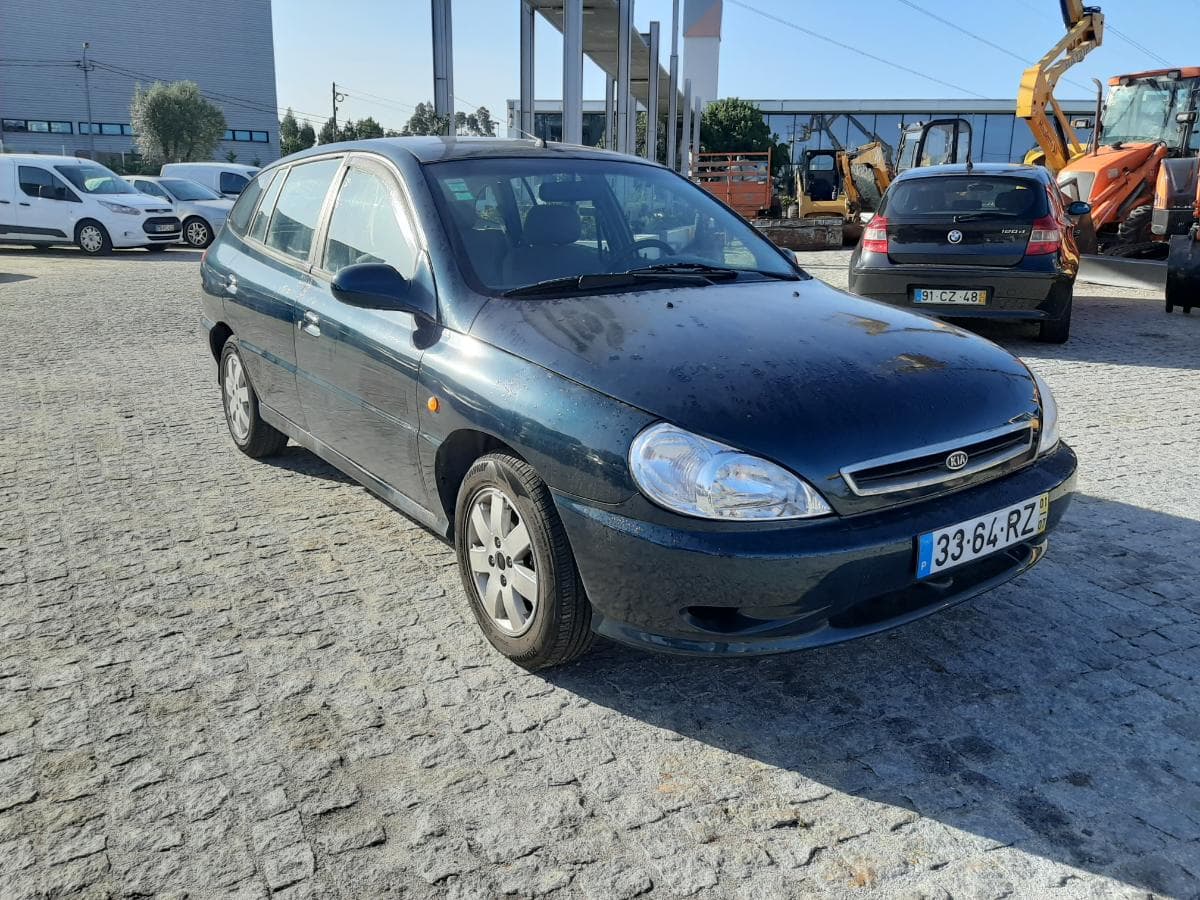 Kia Rio 1.3 · Ano 2001 — imagem 1