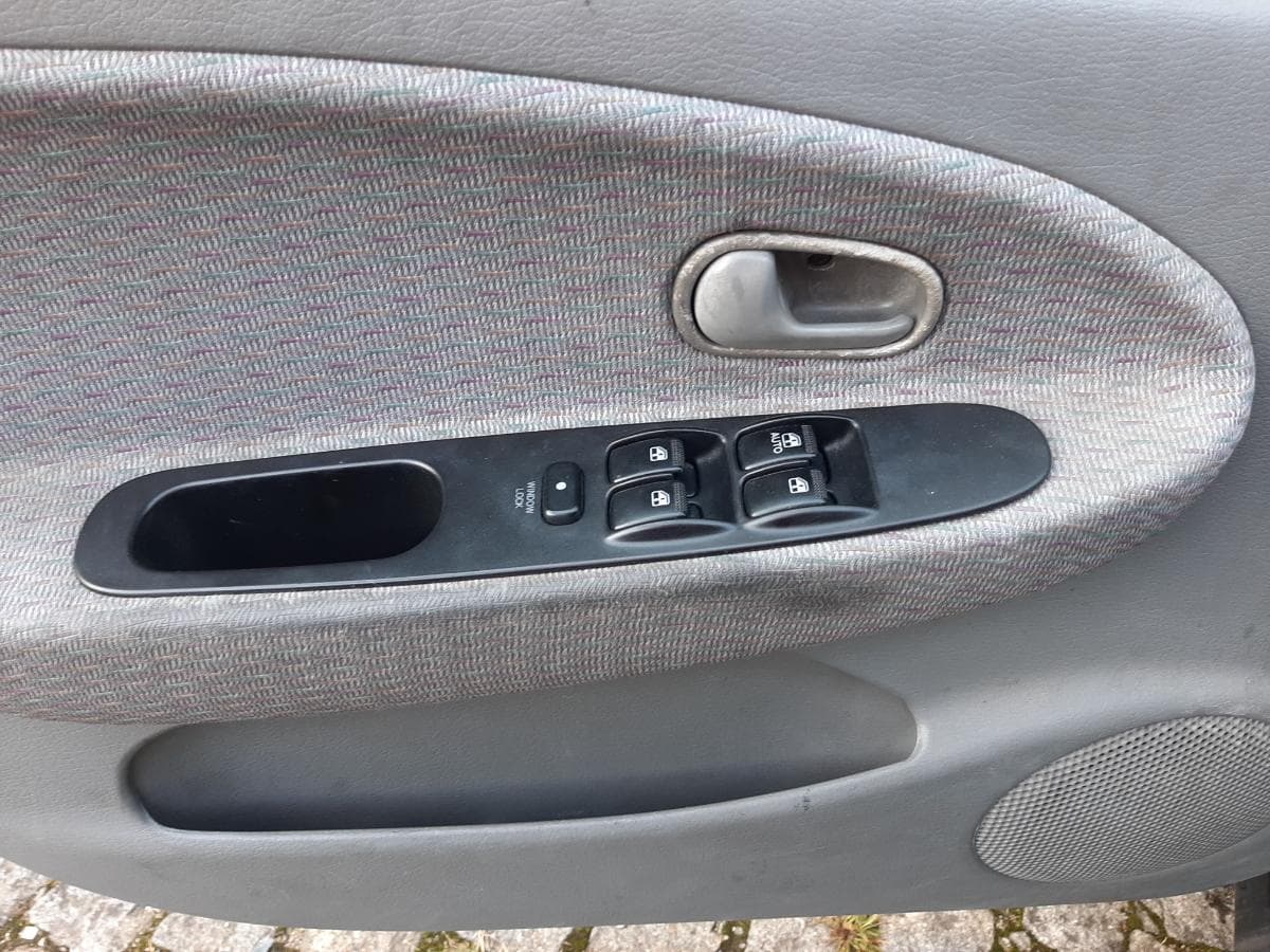Kia Rio 1.3 · Ano 2001 — imagem 15