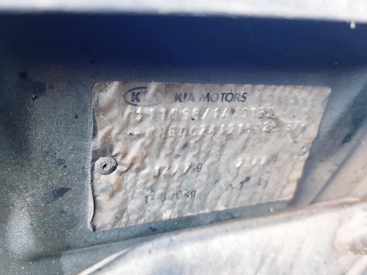 Kia Rio 1.3 · Ano 2001 — imagem 19
