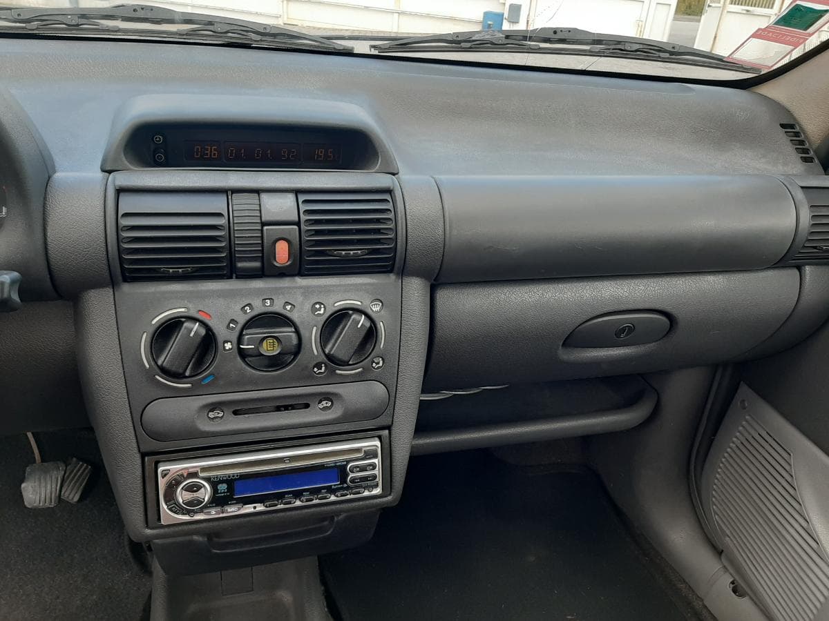 Opel Corsa B 1.5D · Ano 1995 — imagem 11