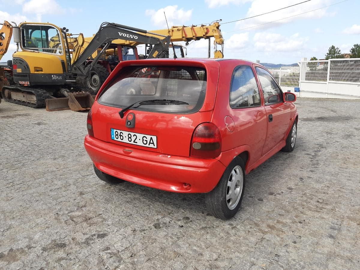 Opel Corsa B 1.5D · Ano 1995 — imagem 4