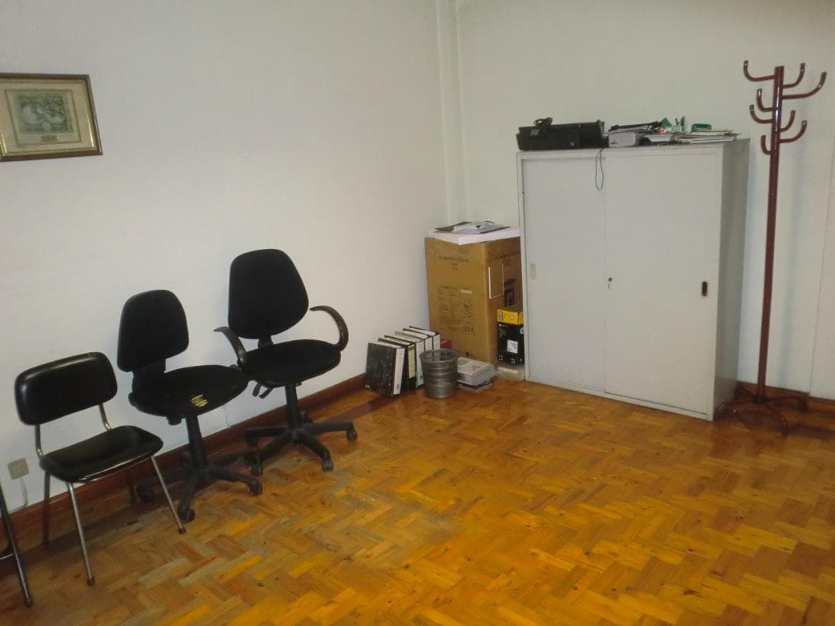 Equipamento Informático e de Escritório — imagem 1