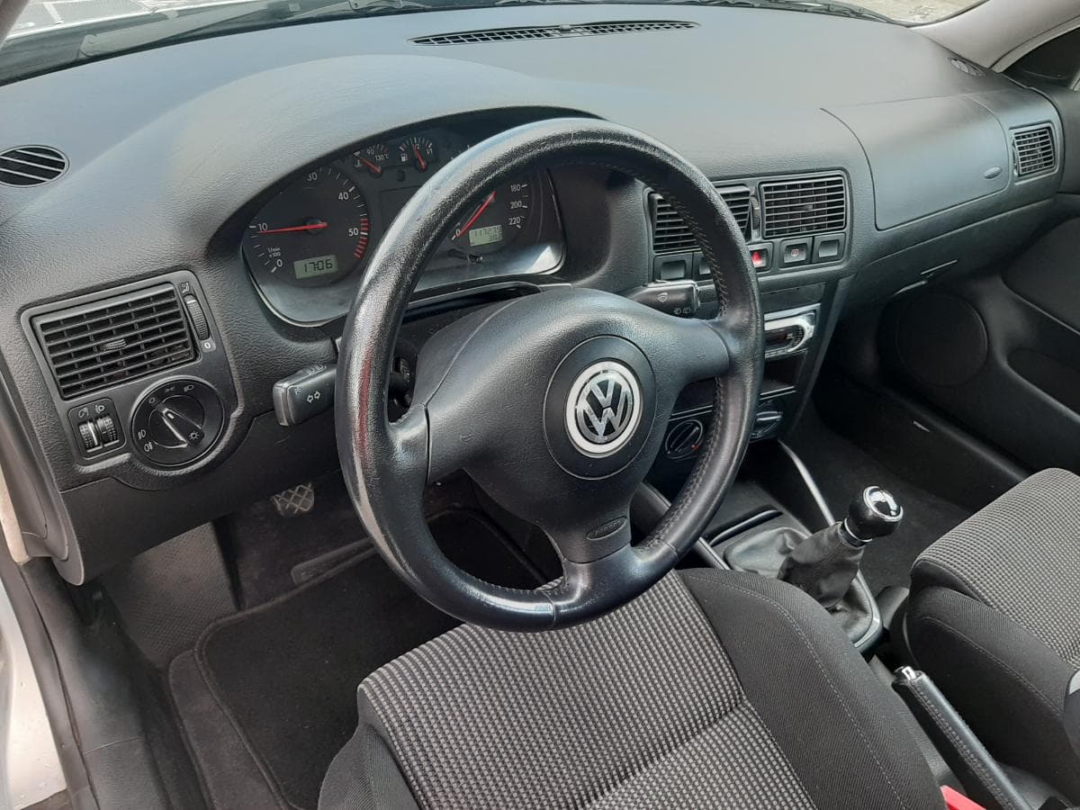 Volkswagen Golf 1.9 TDI · Ano 1999 — image 9