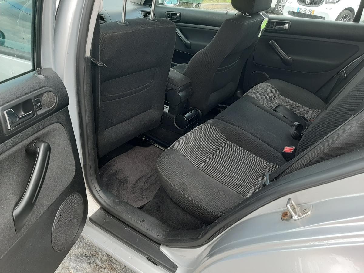 Volkswagen Golf 1.9 TDI · Ano 1999 — image 14
