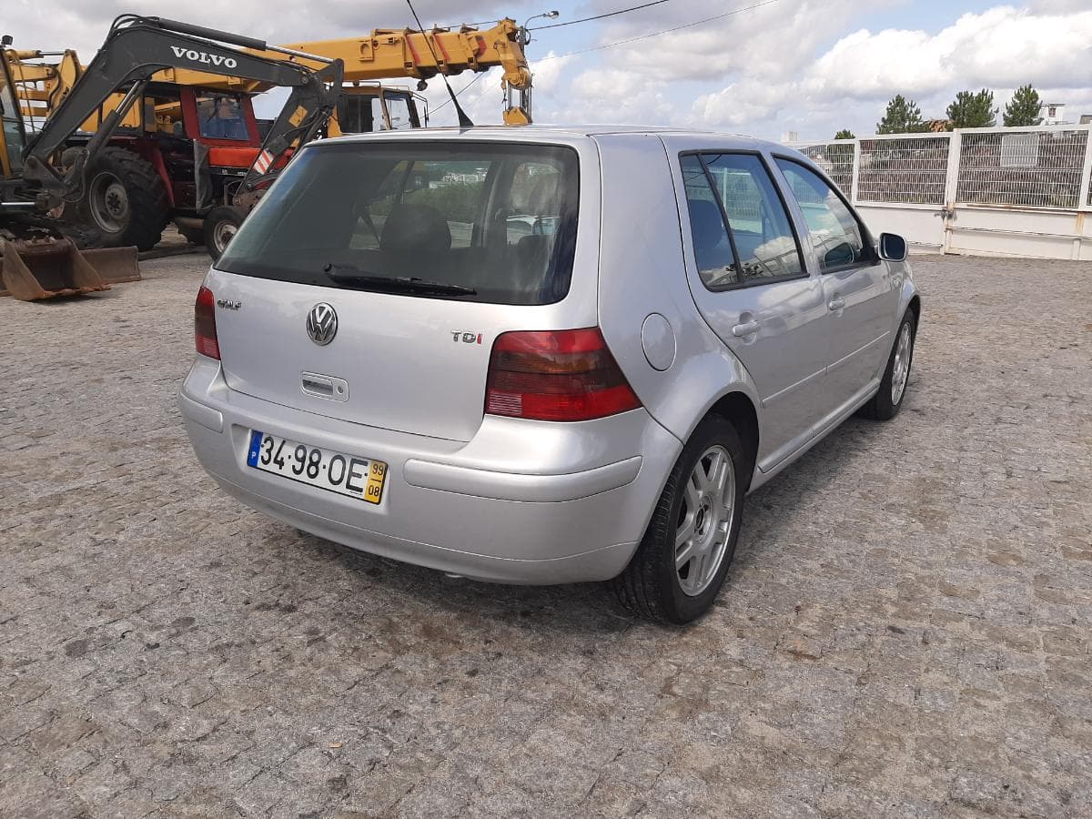Volkswagen Golf 1.9 TDI · Ano 1999 — image 6