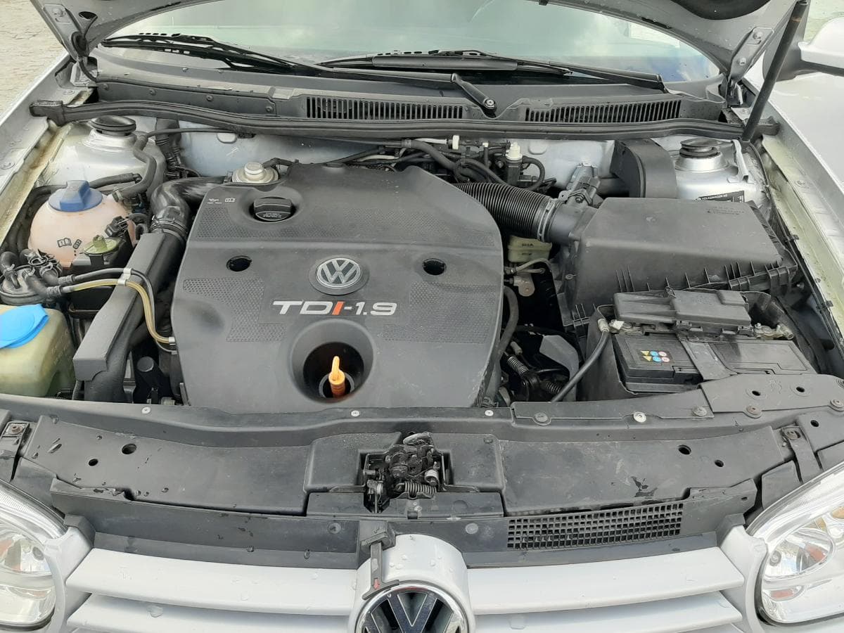 Volkswagen Golf 1.9 TDI · Ano 1999 — image 19