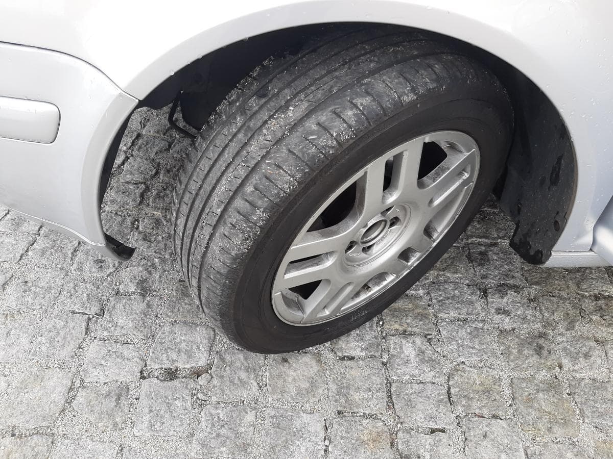 Volkswagen Golf 1.9 TDI · Ano 1999 — image 22