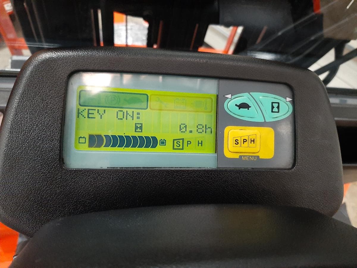 Empilhador Toyota 25 · Elétrico · Ano 2005 — imagem 11
