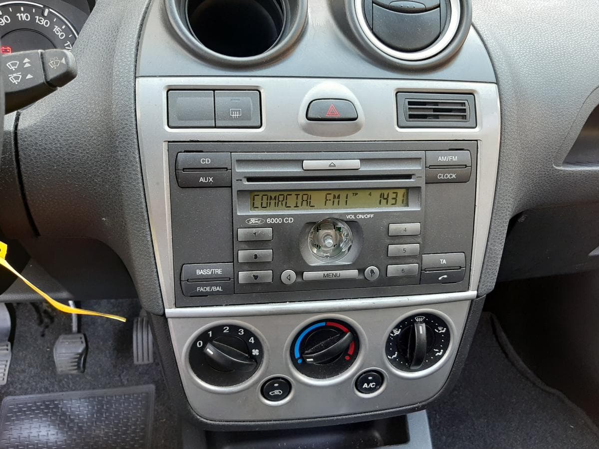Ford Fiesta 1.2 16V · Ano 2006 — imagem 16