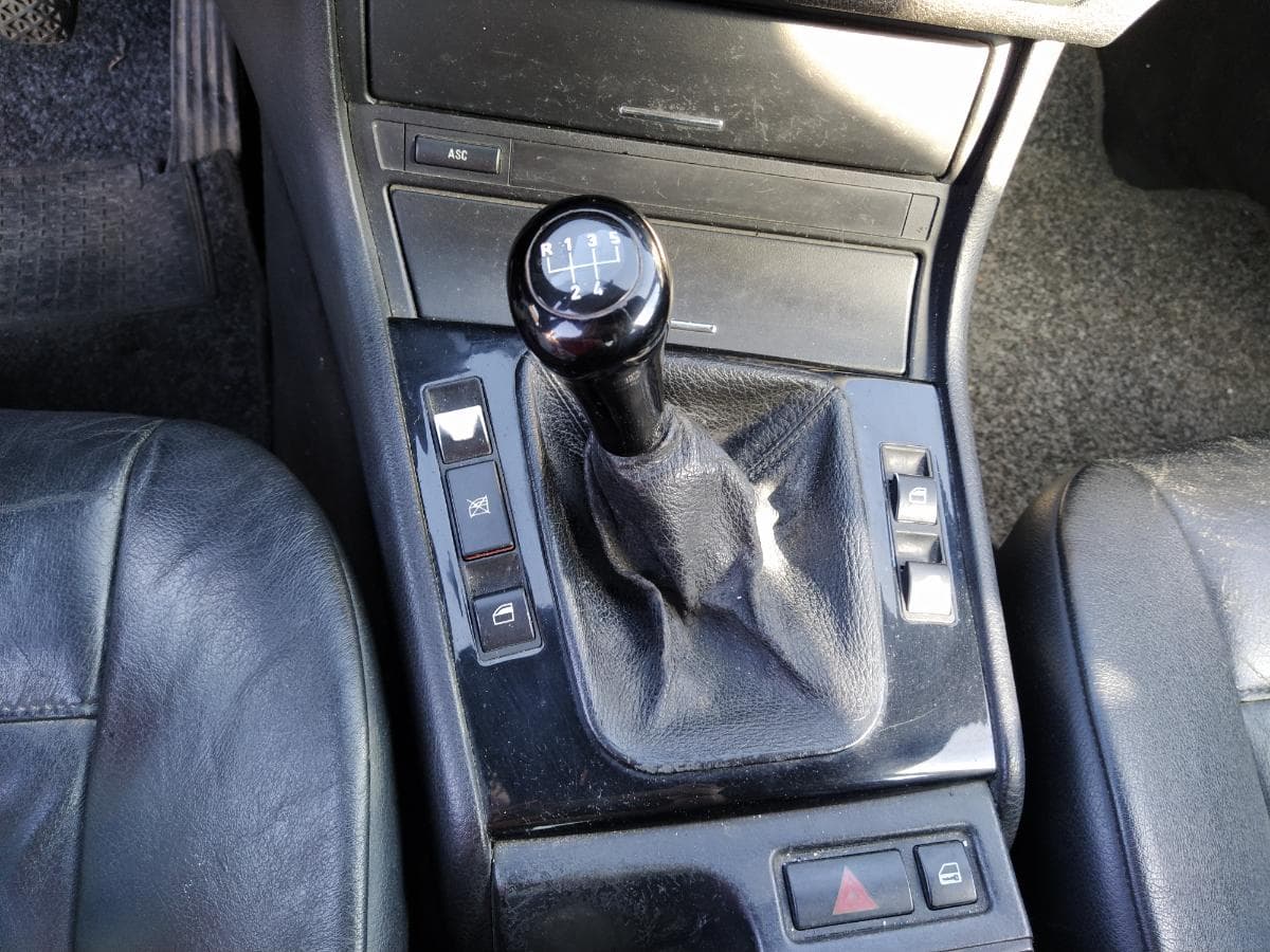 BMW 320D · Ano 1998 — image 13