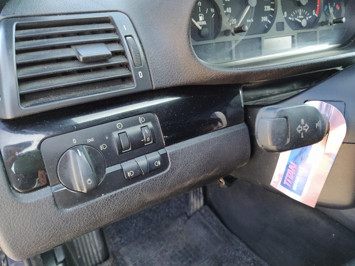 BMW 320D · Ano 1998 — image 14