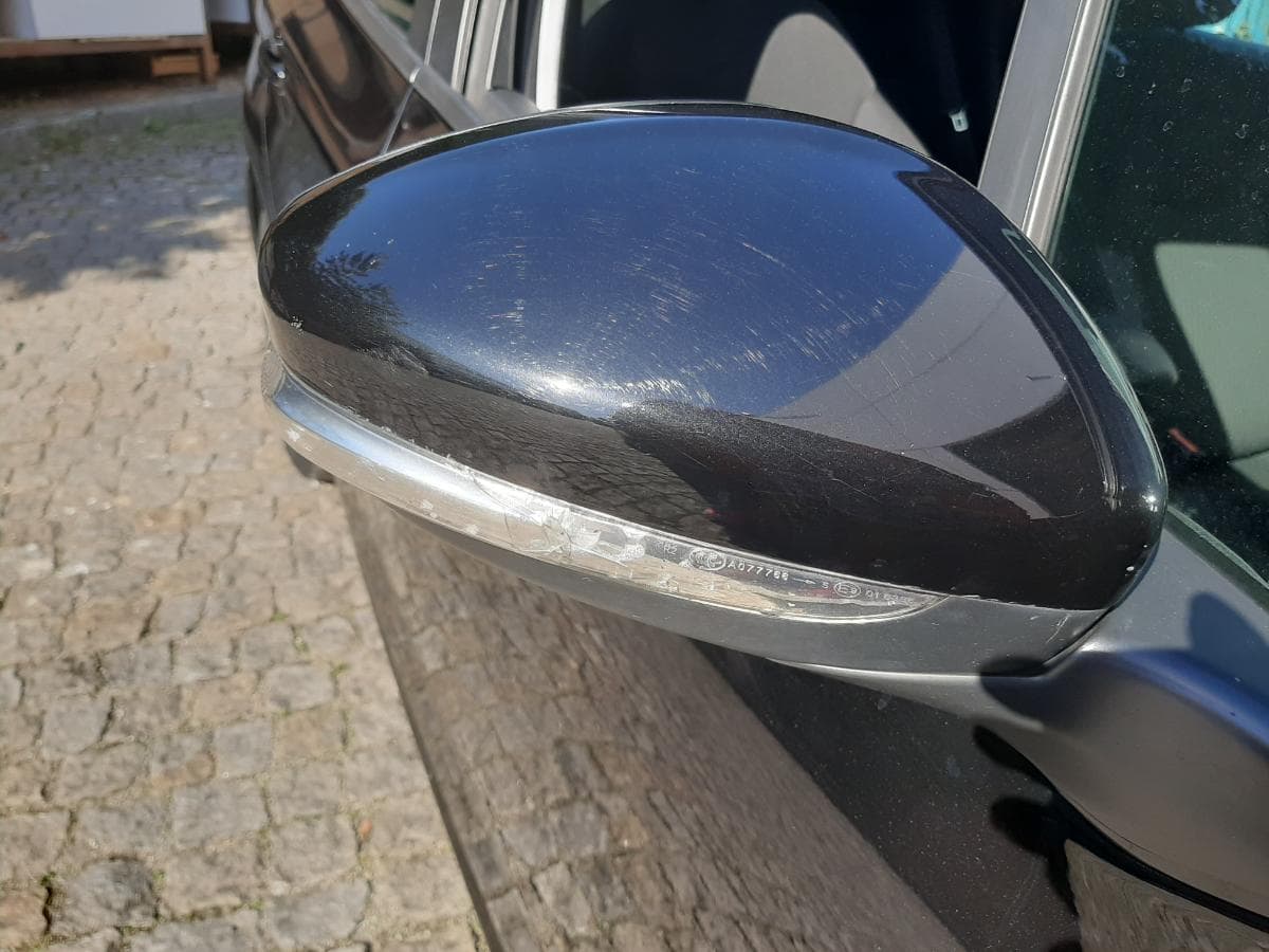 Peugeot 208 1.6 Blue HDI · Ano 2015 — imagem 10