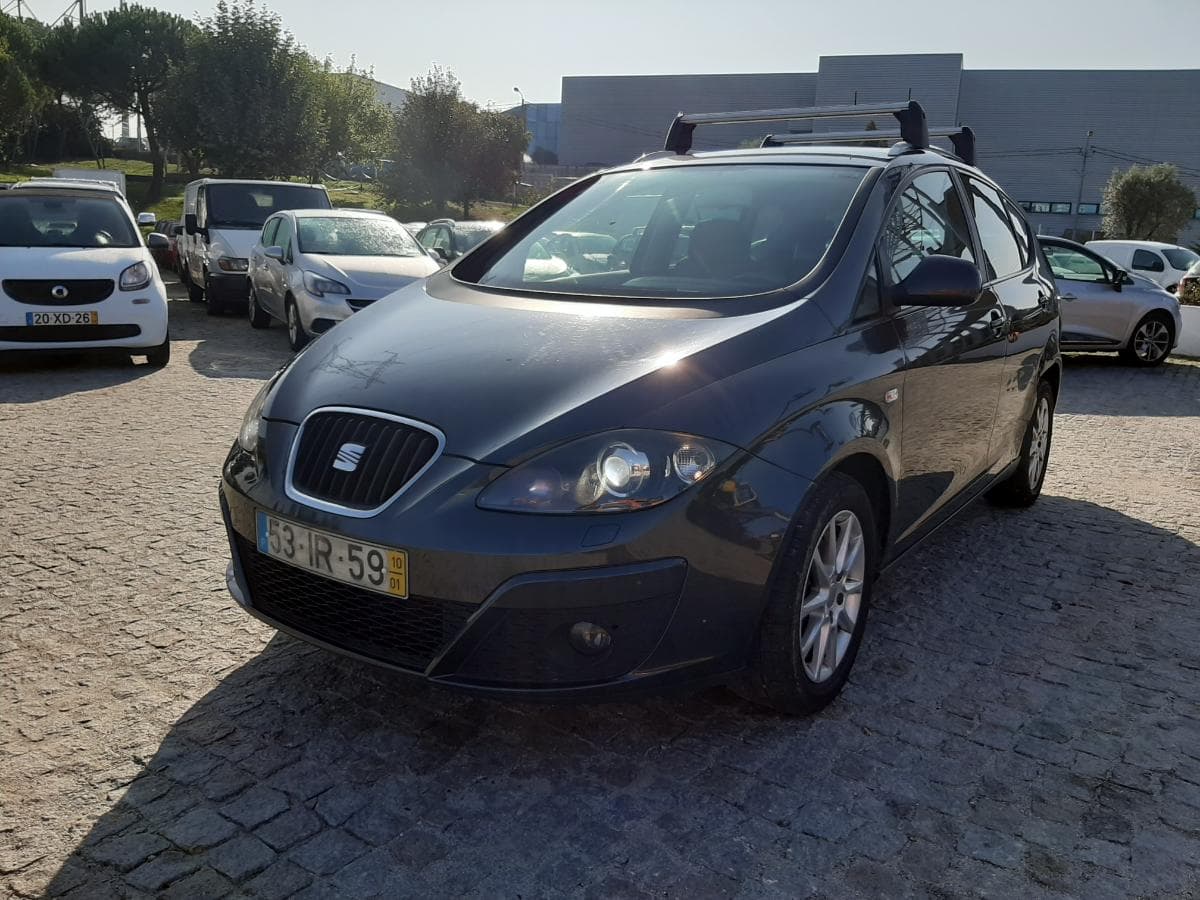 Seat Altea XL 1.6 TDI · Ano  2010 — imagem 3