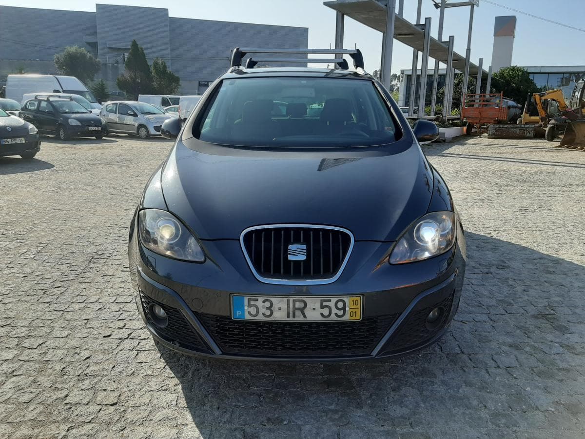Seat Altea XL 1.6 TDI · Ano  2010 — imagem 2