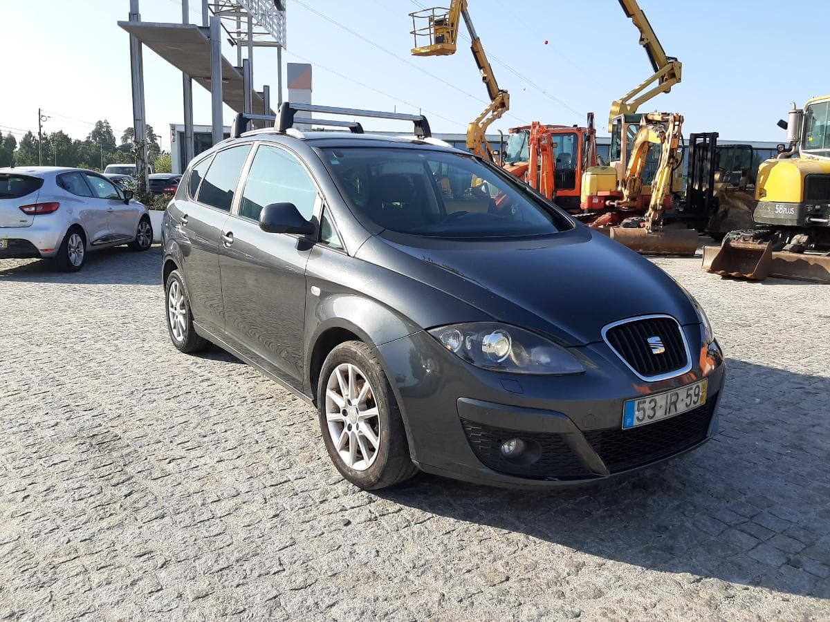 Seat Altea XL 1.6 TDI · Ano  2010 — imagem 1