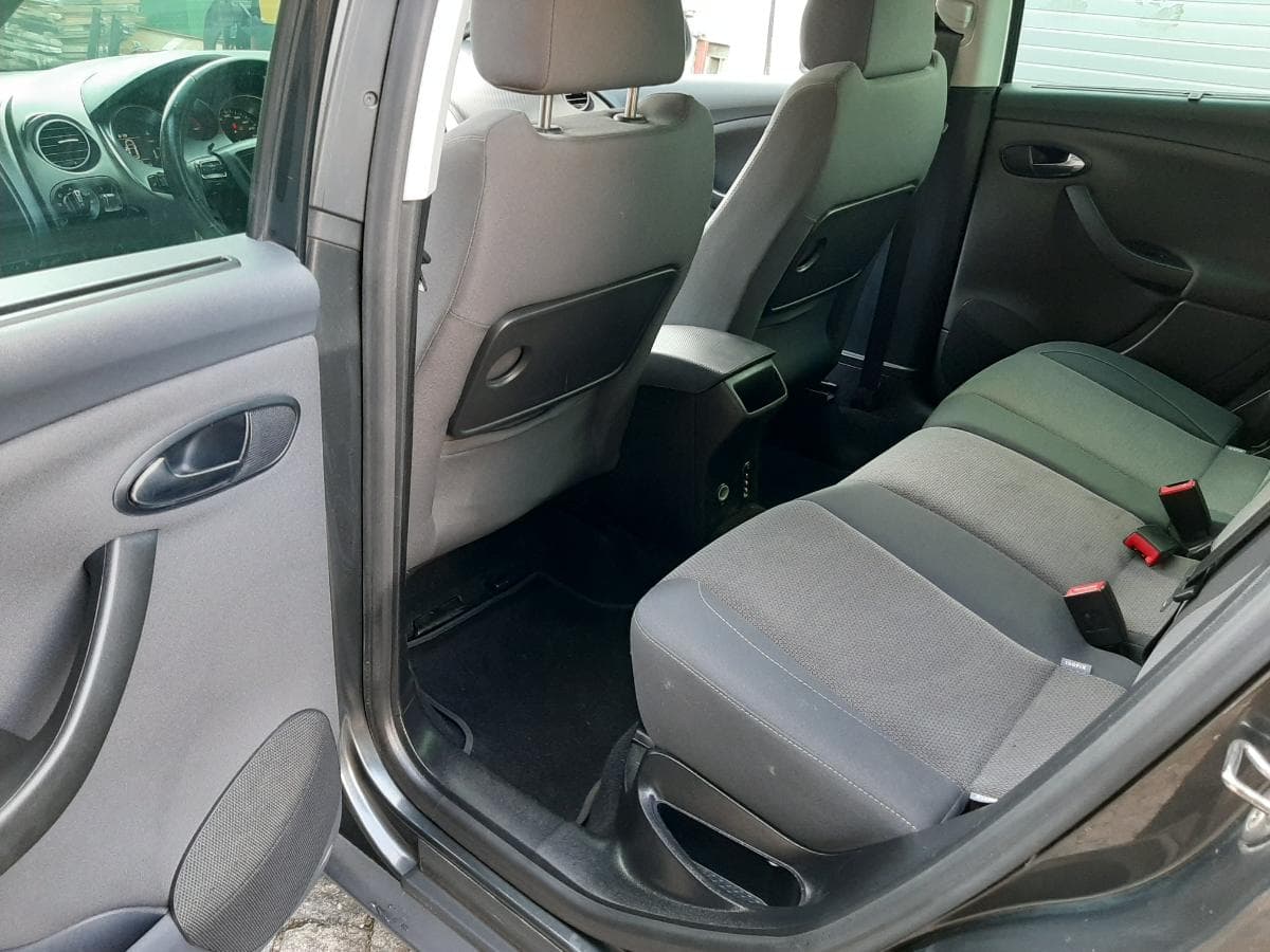 Seat Altea XL 1.6 TDI · Ano  2010 — imagem 19