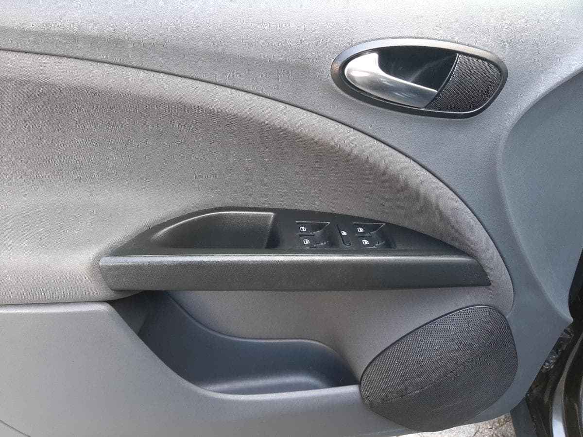Seat Altea XL 1.6 TDI · Ano  2010 — imagem 22