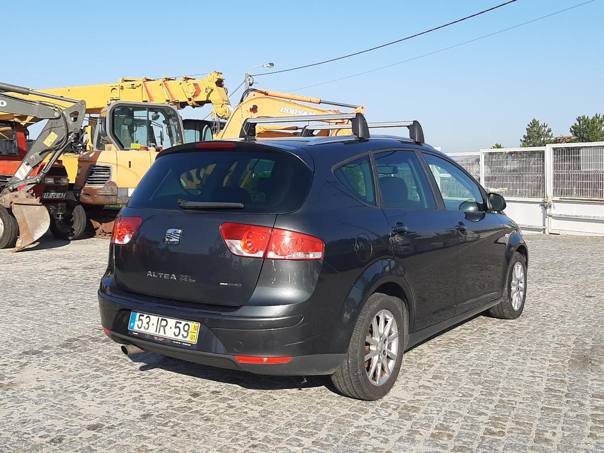 Seat Altea XL 1.6 TDI · Ano  2010 — imagem 4