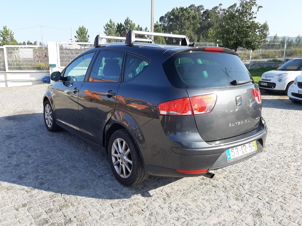 Seat Altea XL 1.6 TDI · Ano  2010 — imagem 6
