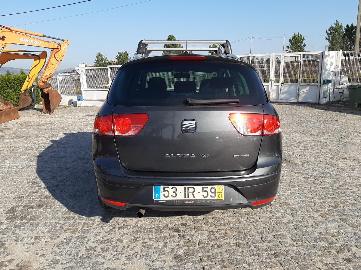 Seat Altea XL 1.6 TDI · Ano  2010 — imagem 5