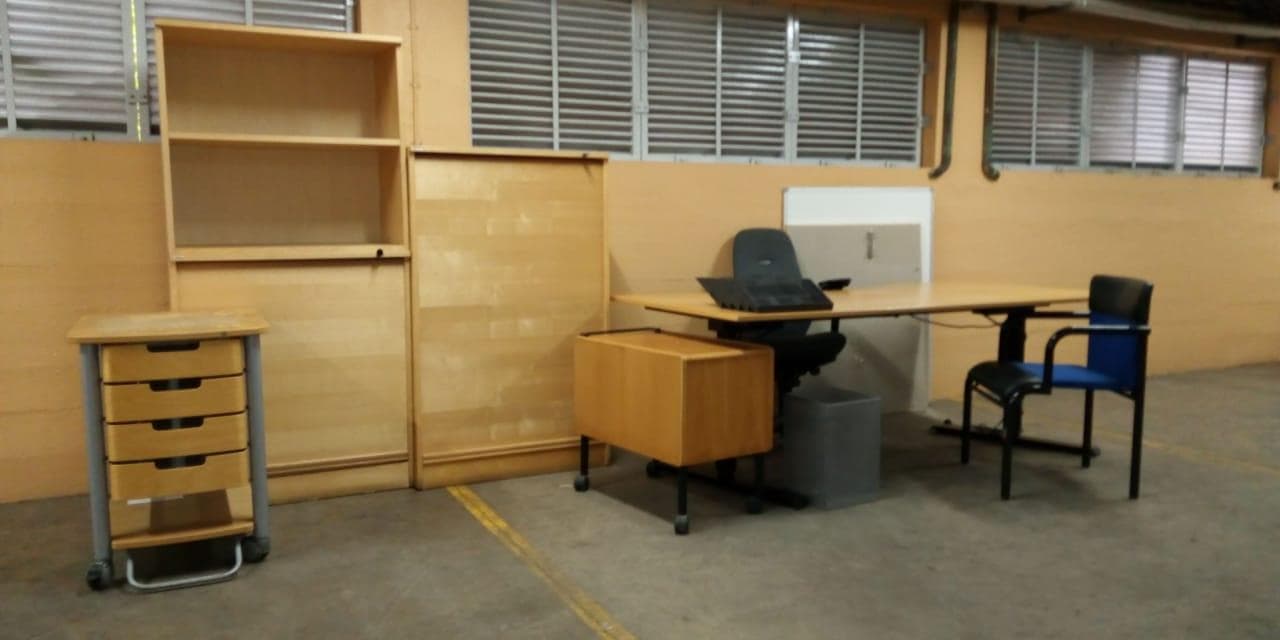 Móveis de Escritório  ·