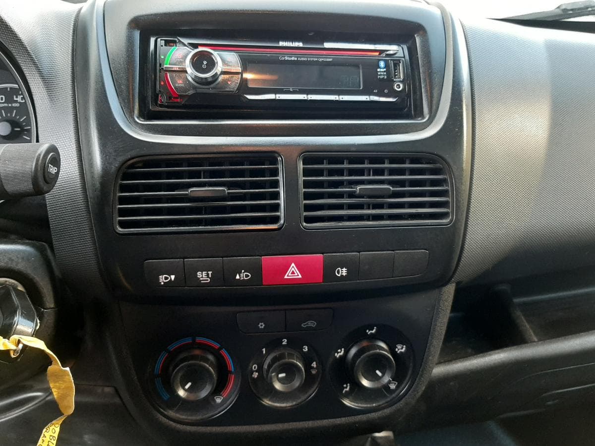 Fiat Doblo 1.3 D Multijet · Ano 2015 — imagem 13