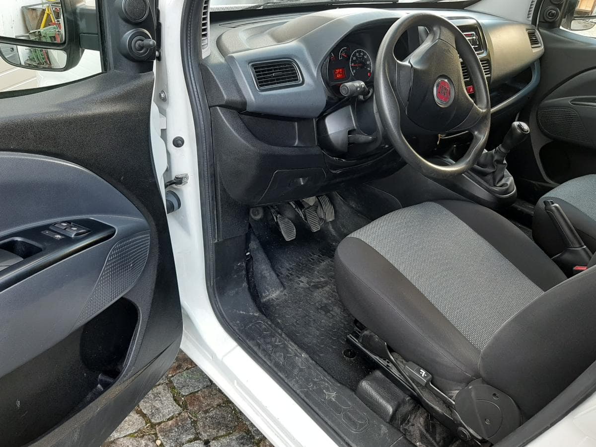 Fiat Doblo 1.3 D Multijet · Ano 2015 — imagem 11