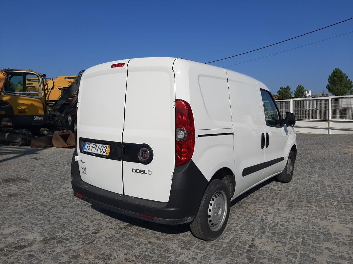 Fiat Doblo 1.3 D Multijet · Ano 2015 — imagem 6