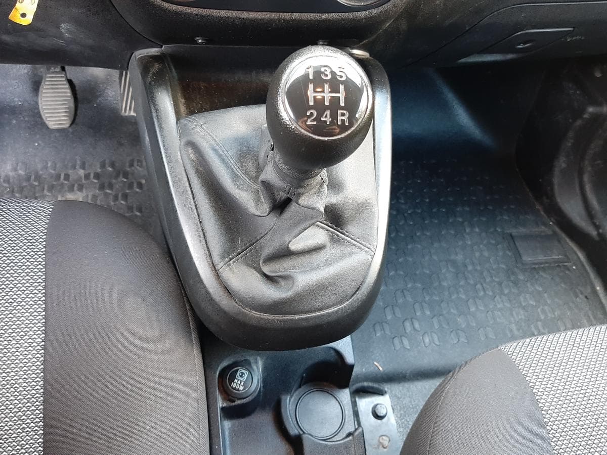 Fiat Doblo 1.3 D Multijet · Ano 2015 — imagem 21