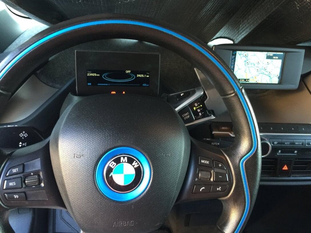 BMW i3 — image 8