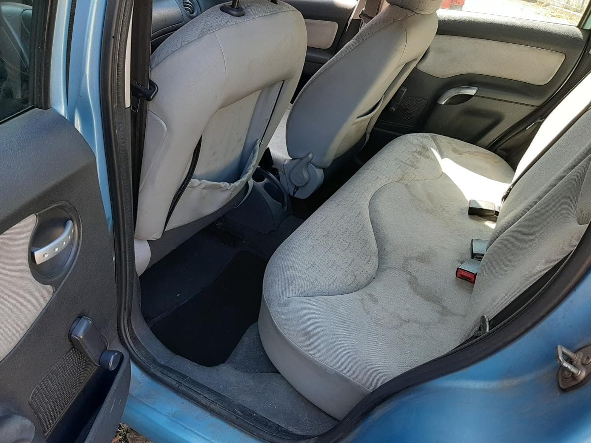 Citroën C3 1.1 i · Ano 2003 — imagen 12