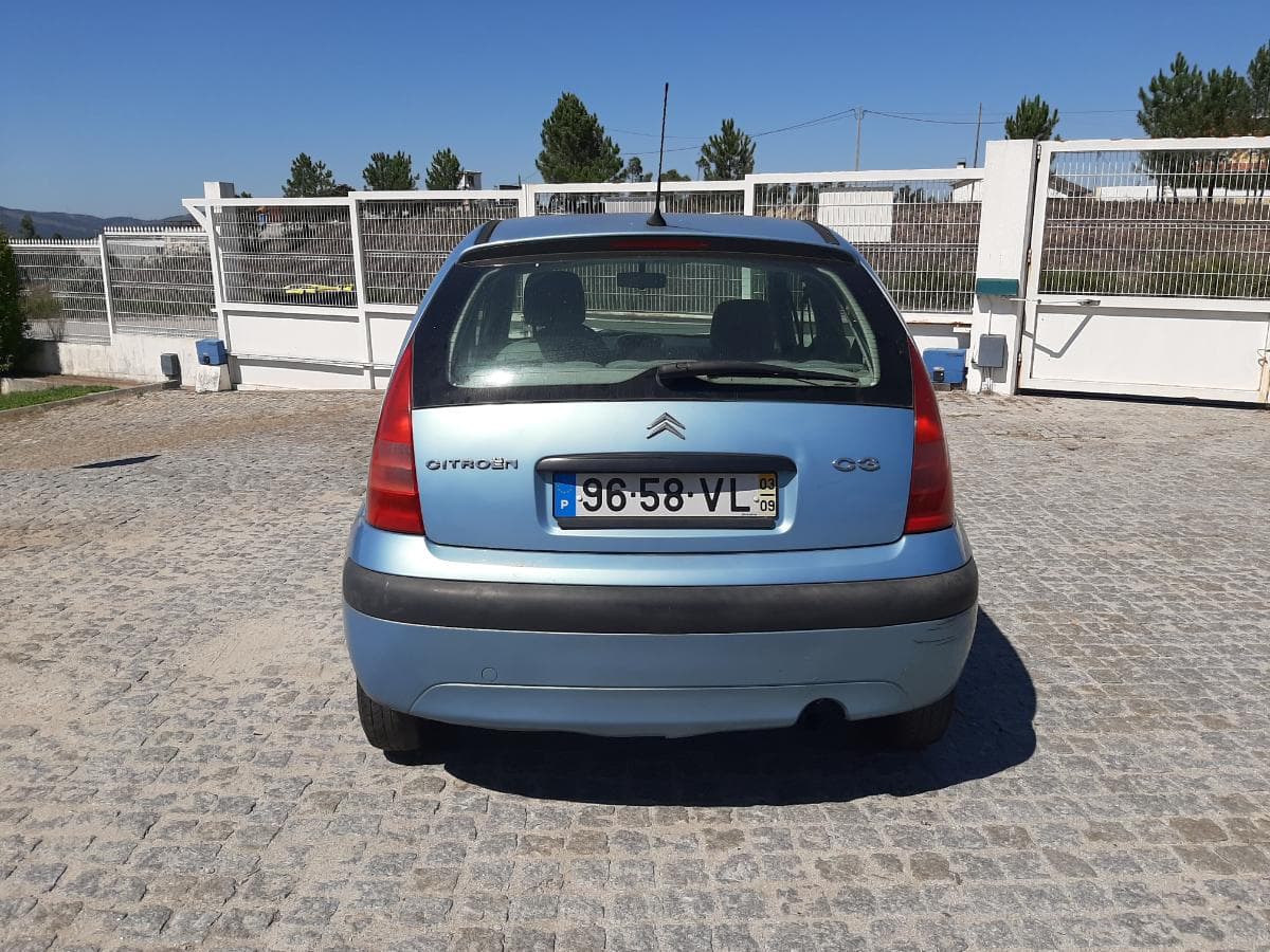 Citroën C3 1.1 i · Ano 2003 — imagen 5