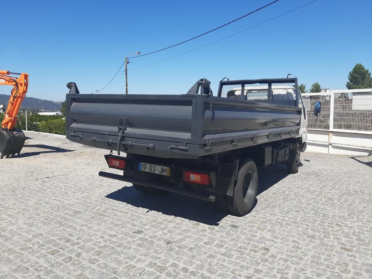 Toyota Dyna 280 · Tribasculante · Ano 1998 — imagem 6