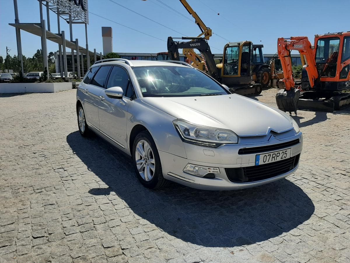 Citroën C5 Tourer HDI · Ano 2012 — imagem 1