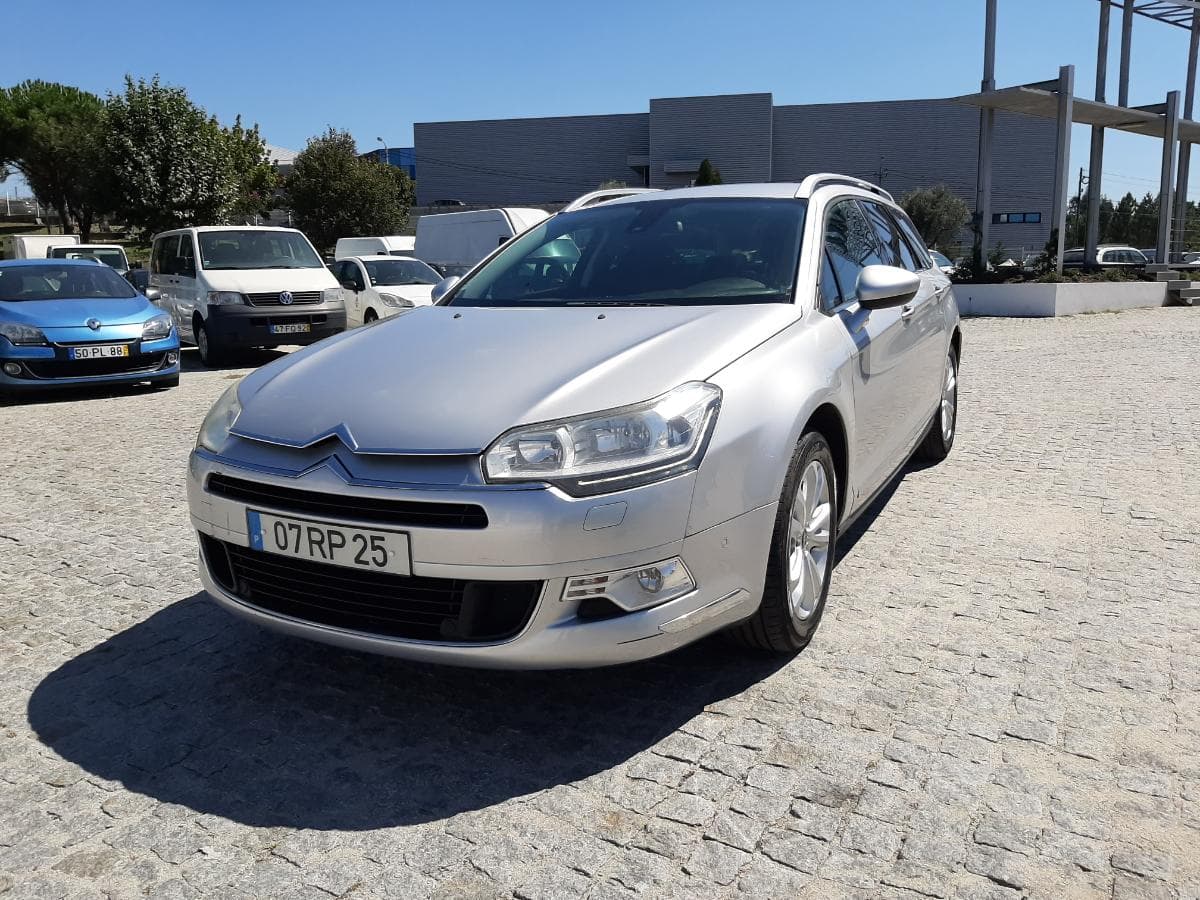 Citroën C5 Tourer HDI · Ano 2012 — imagem 3