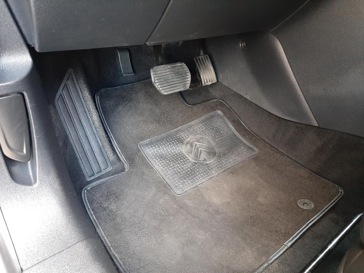 Citroën C5 Tourer HDI · Ano 2012 — imagem 16