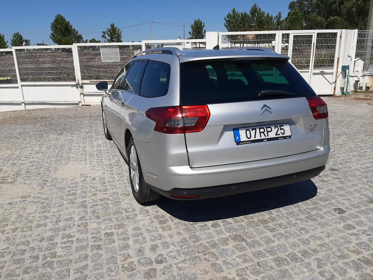 Citroën C5 Tourer HDI · Ano 2012 — imagem 6
