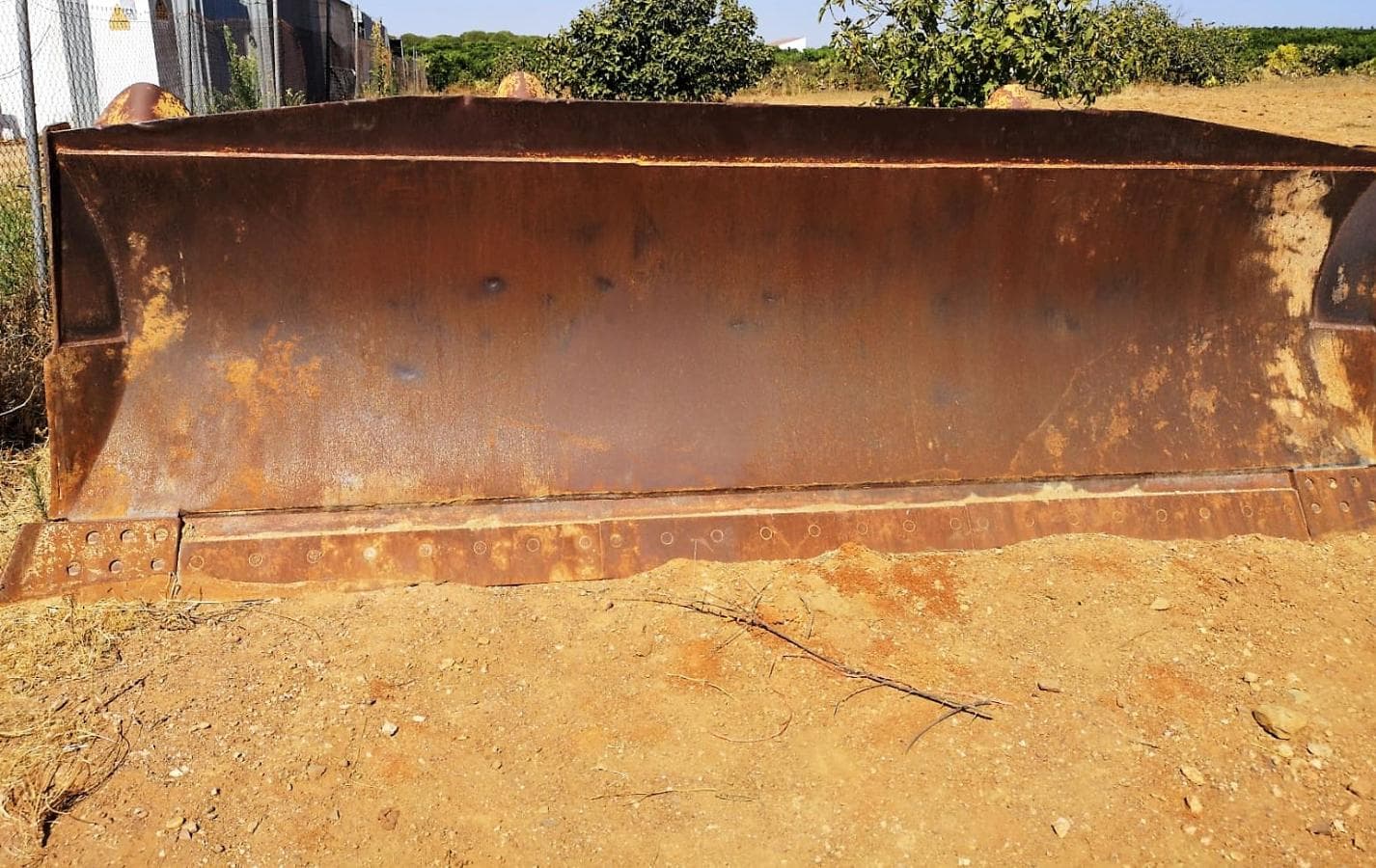 ESPANHA · Bulldocer — image 4