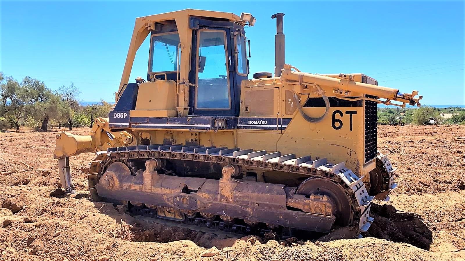 ESPANHA · Bulldocer — image 1