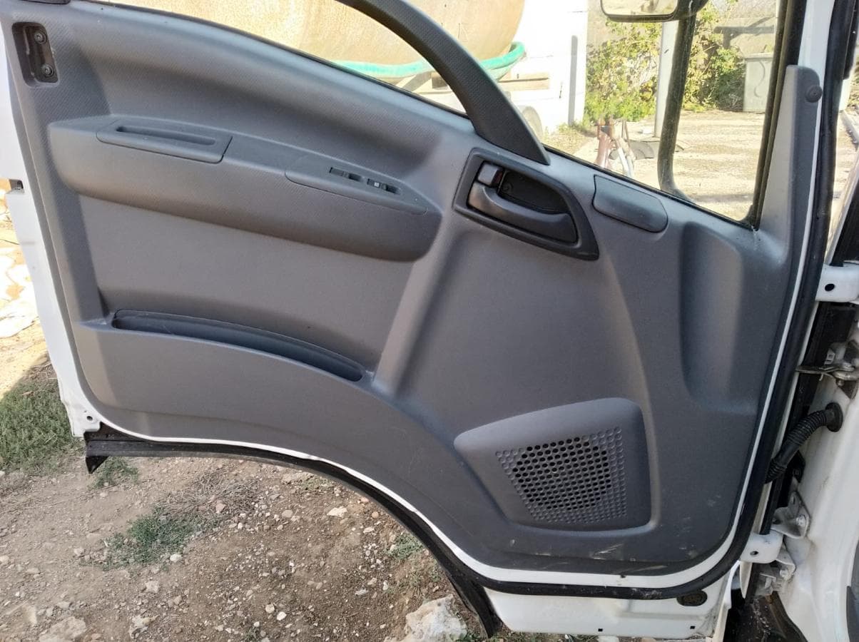 Veículo Isuzu Frigorífico — image 11