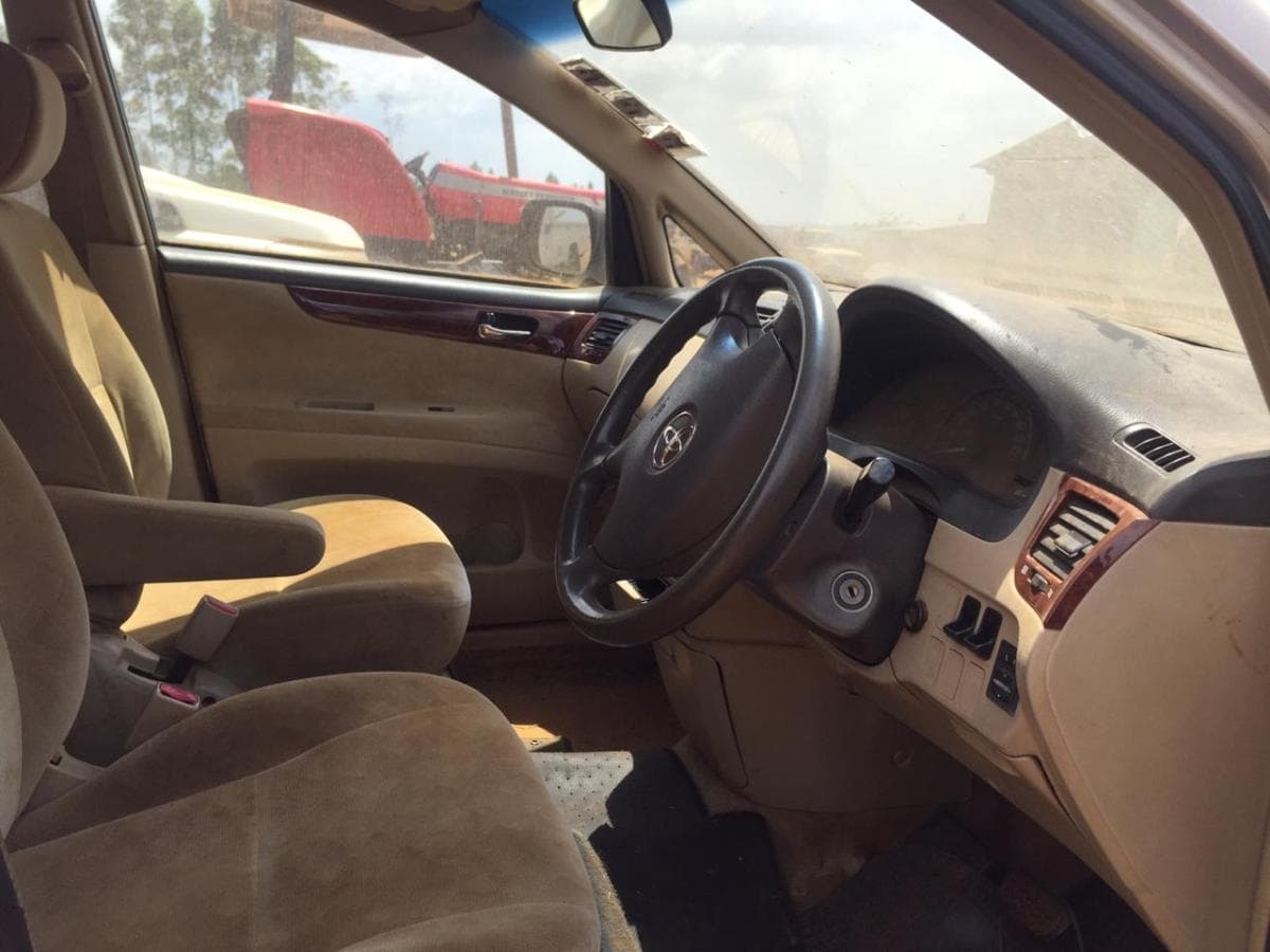 Toyota Picnic · — image 6
