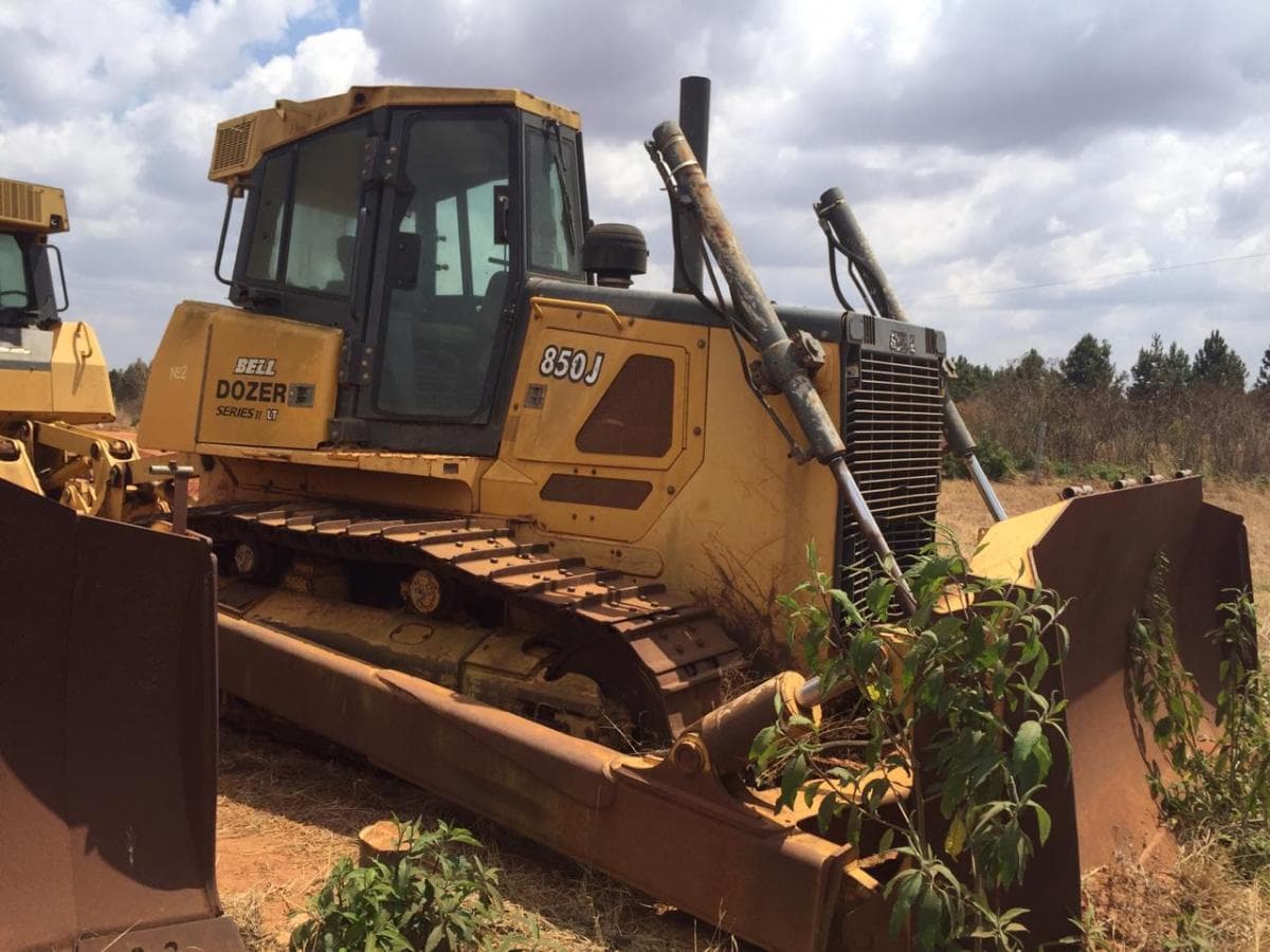Bulldozer · — image 2