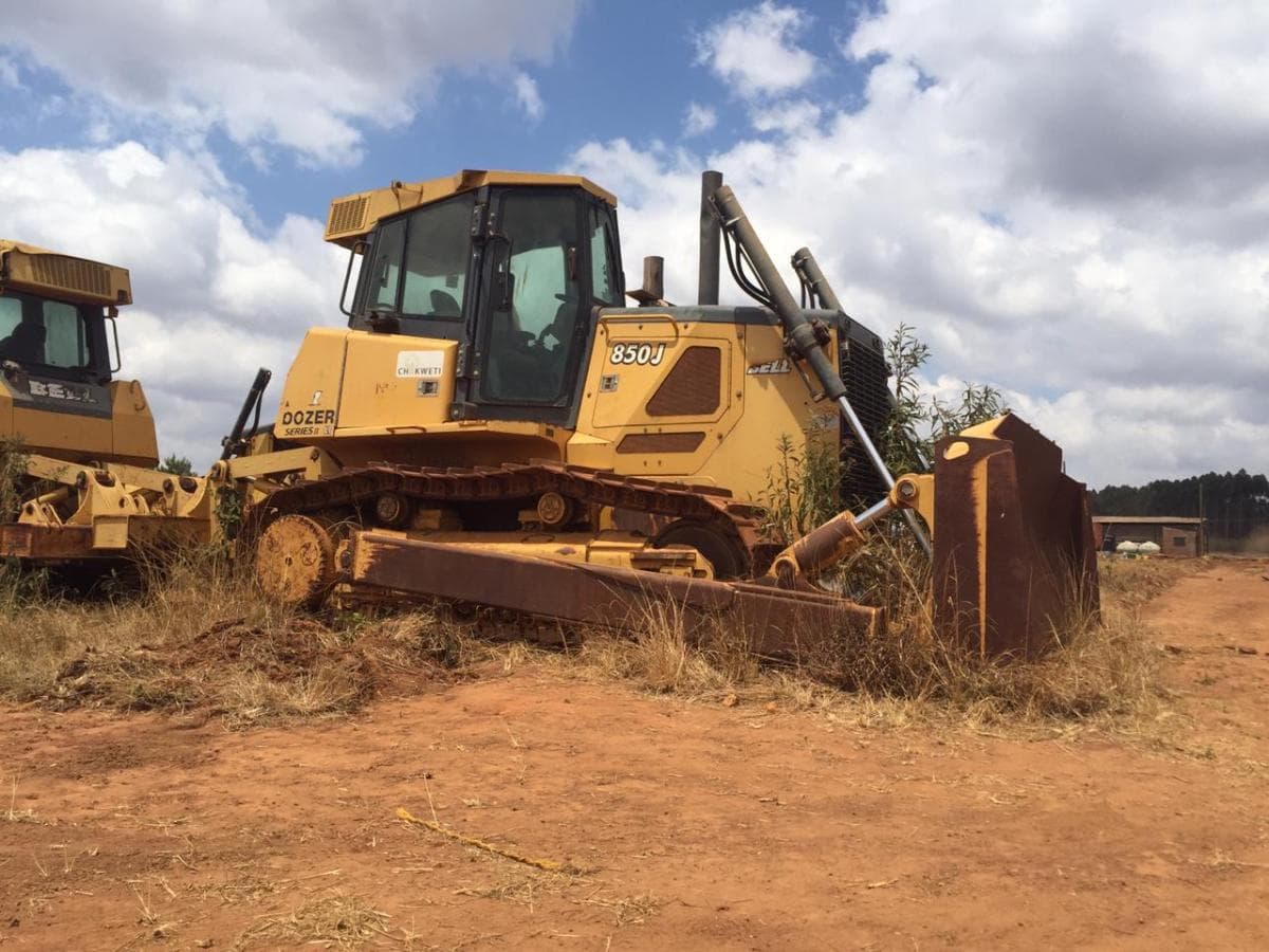 Bulldozer  · — imagem 3
