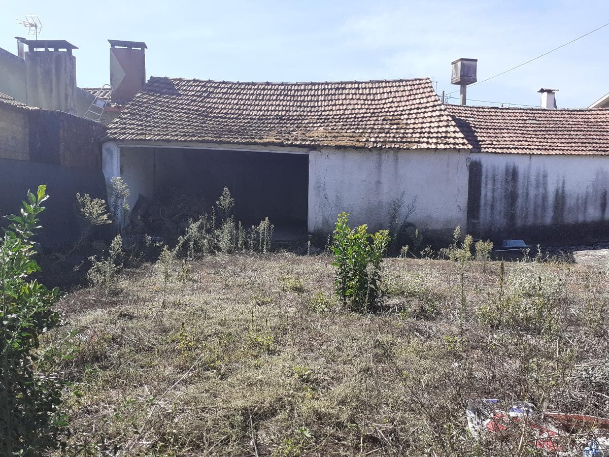 Moradia V3 + Anexos + Logradouro · Anadia — image 14
