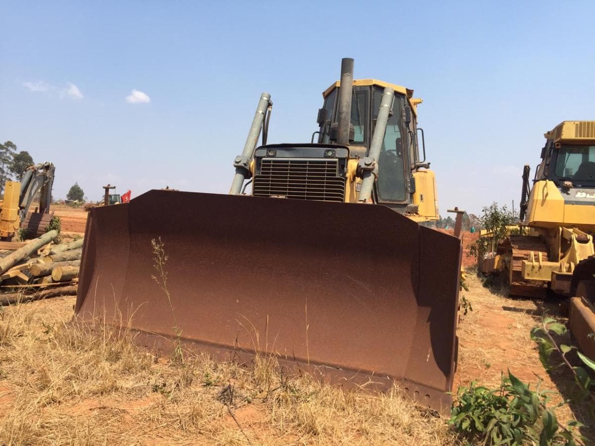 Bulldozer  · — imagem 1