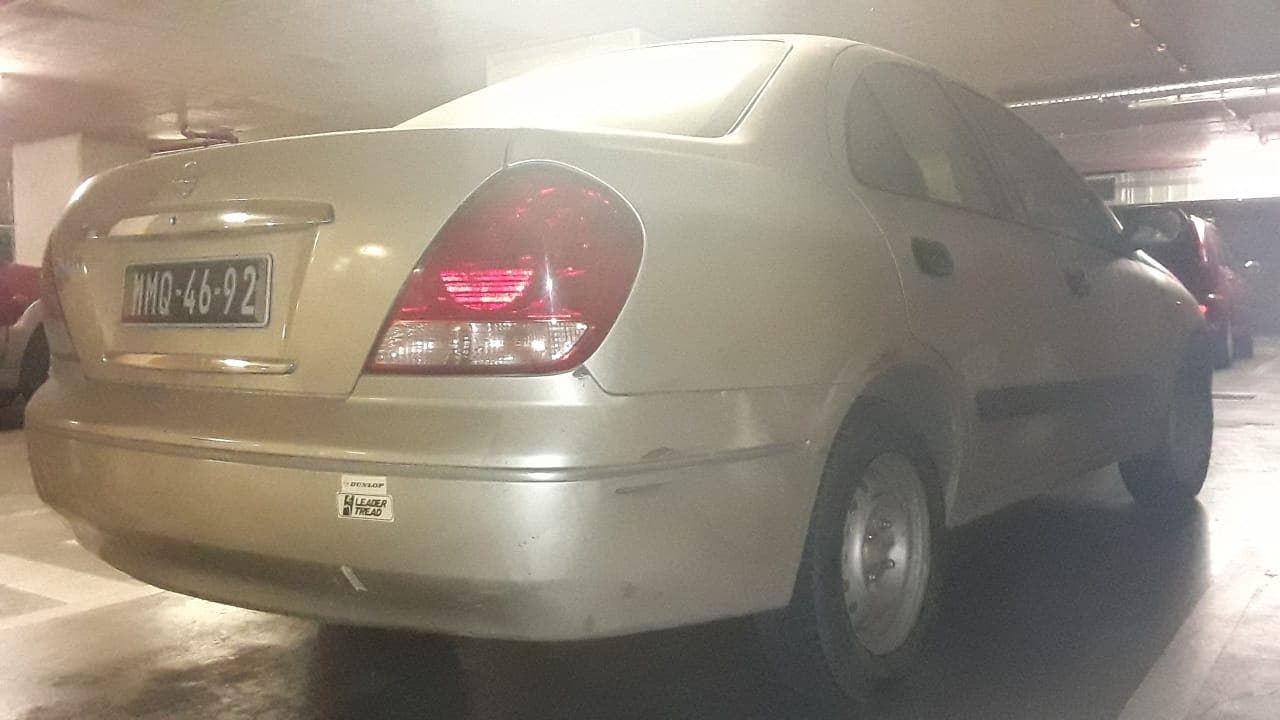 Nissan Sunny · — imagem 8
